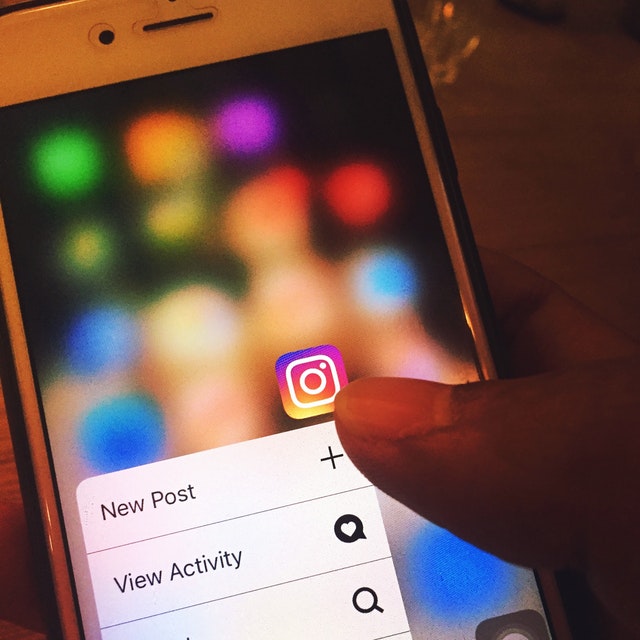 Setting up Social Media Post in Instagram via Phone